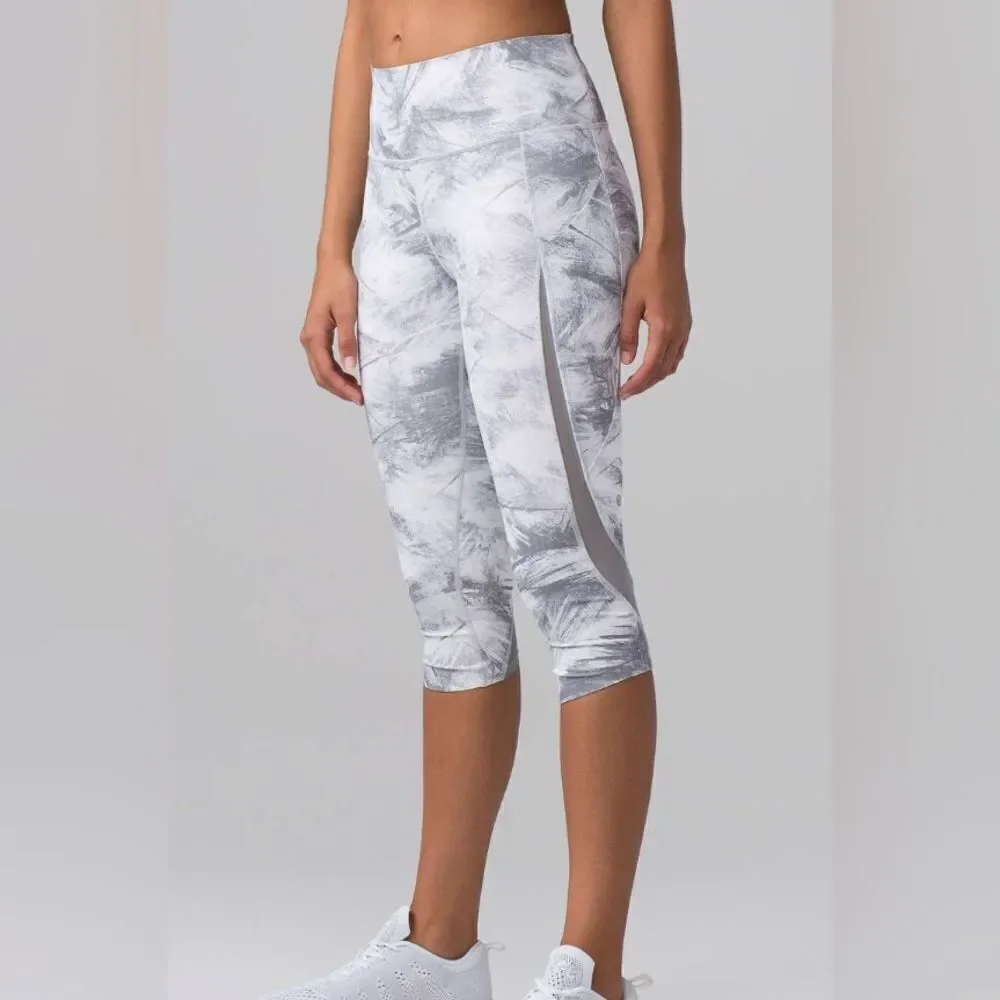 Lululemon women’s pace perfect crop legging